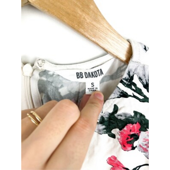 BB Dakota by Steve Madden Aniston Romper - Picture 4 of 10